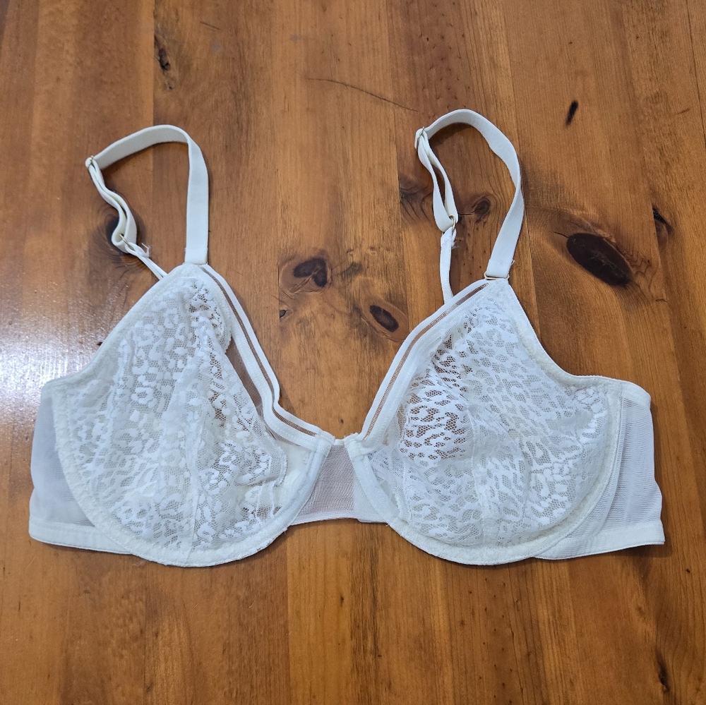 Auden Off White Underwire Bra with Lace Overlay Cheetah Cream Size 36C